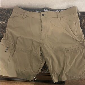 Wrangler Men's Khaki Cargo Shorts